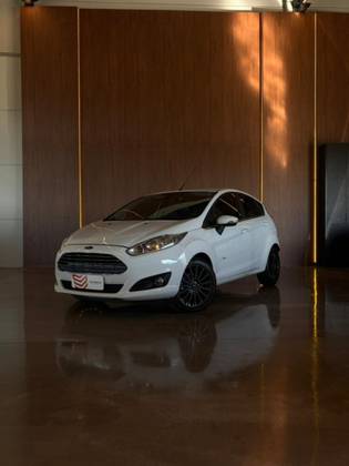 FORD FIESTA 1.6 TITANIUM HATCH 16V FLEX 4P POWERSHIFT